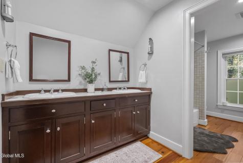 45 Tabor Road Halfmoon NY 12118