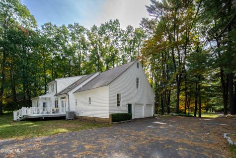 45 Tabor Road Halfmoon NY 12118