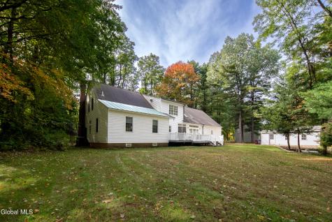 45 Tabor Road Halfmoon NY 12118