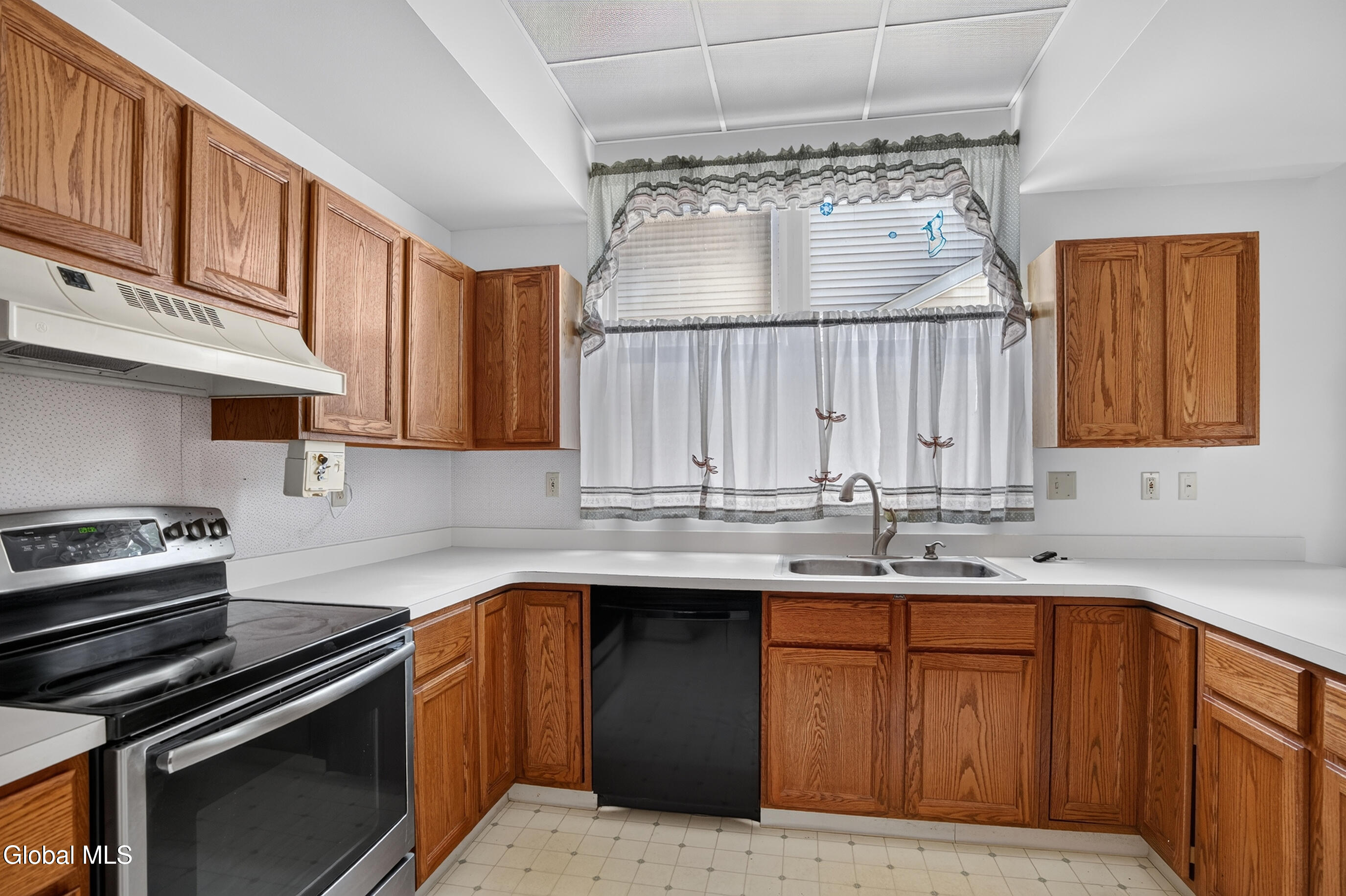 24 Skylark Drive Ballston Spa NY 12020