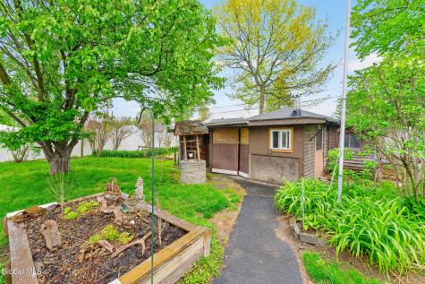 1120 Outer Drive Rotterdam NY 12303