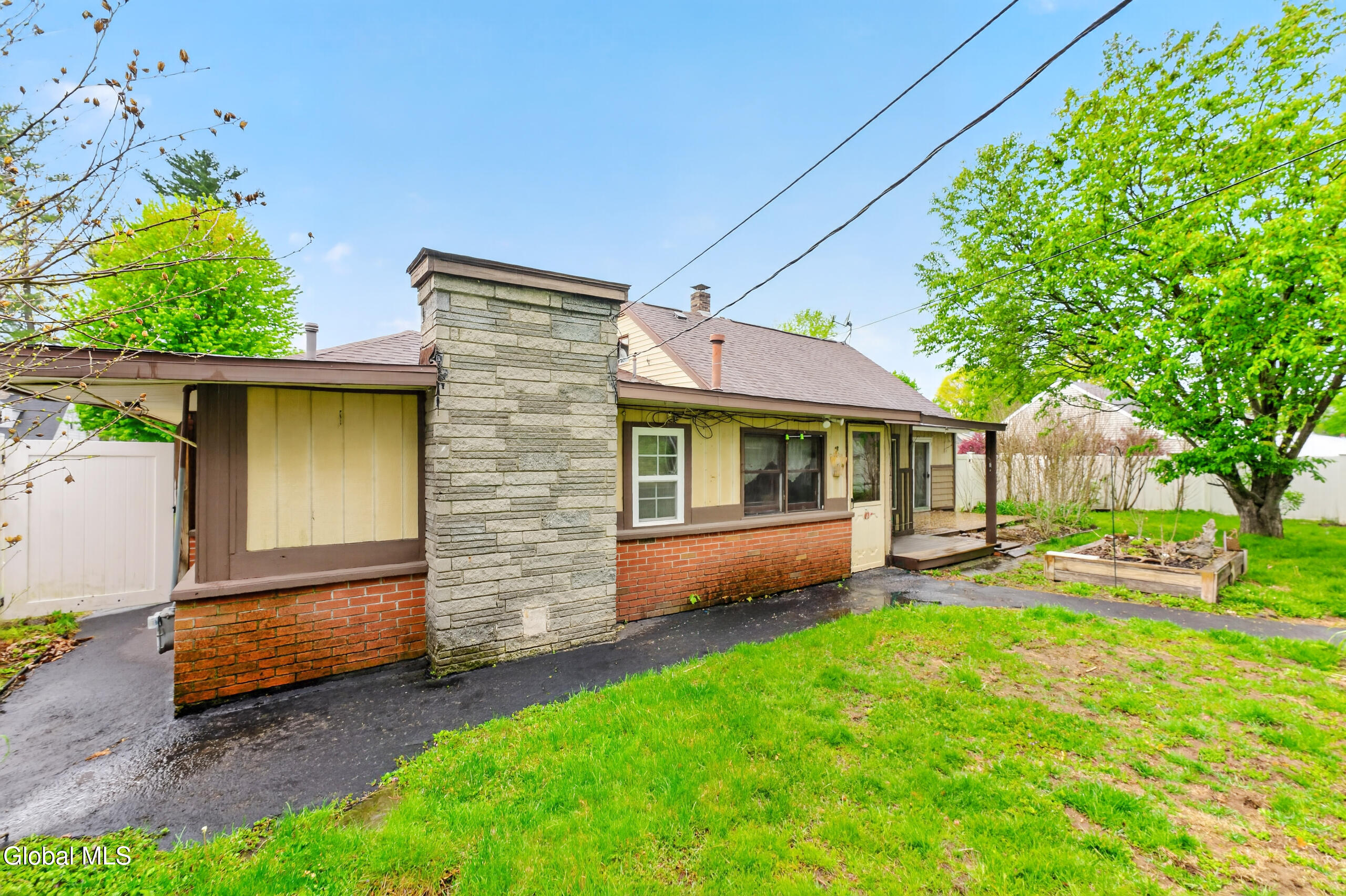 1120 Outer Drive Rotterdam NY 12303