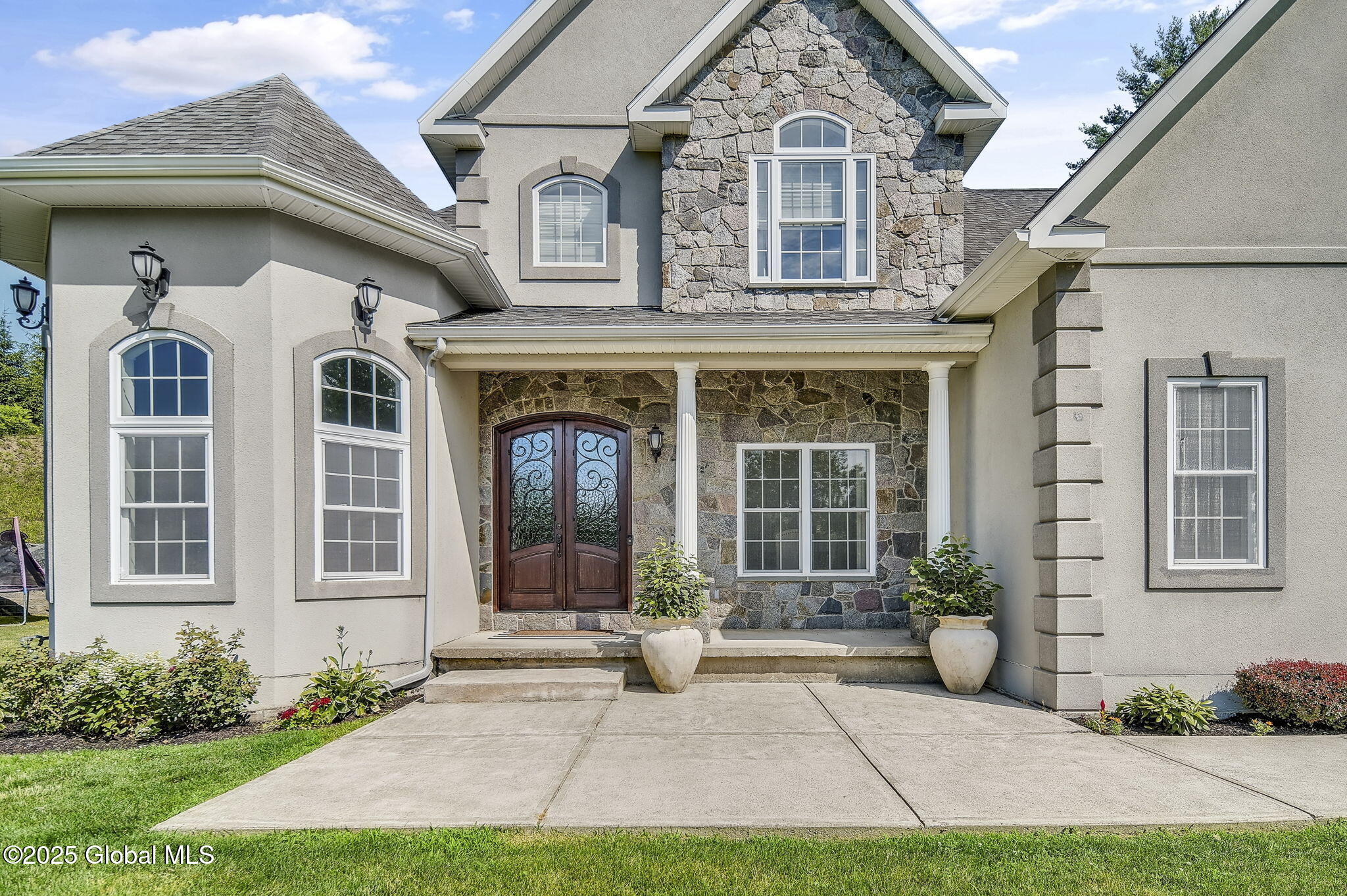 20 Heather Ridge Road Troy NY 12180