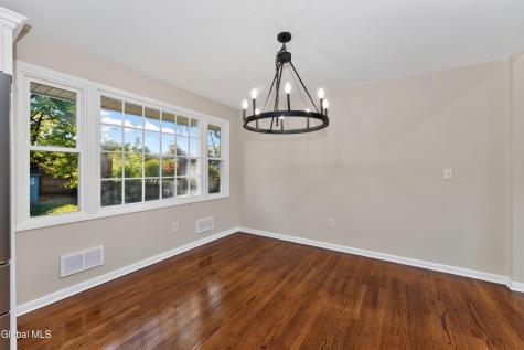 14 Compton Place Schenectady NY 12302