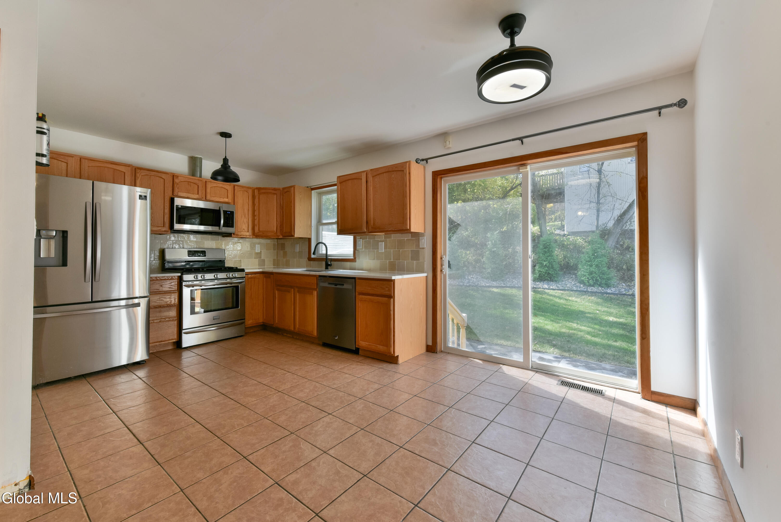 14 Poplar Street East Greenbush NY 12144