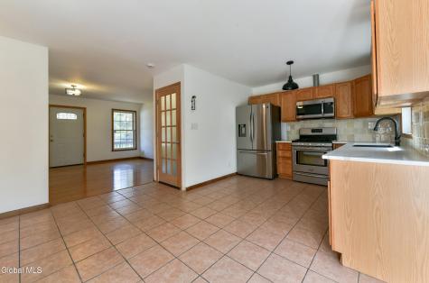 14 Poplar Street East Greenbush NY 12144