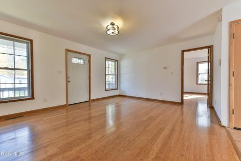 14 Poplar Street East Greenbush NY 12144