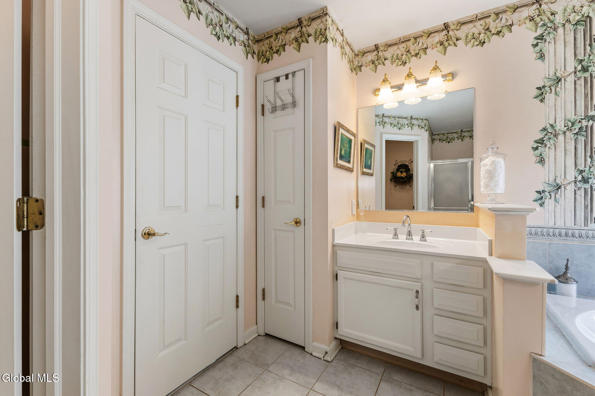 7 Rockrose Way Malta NY 12020