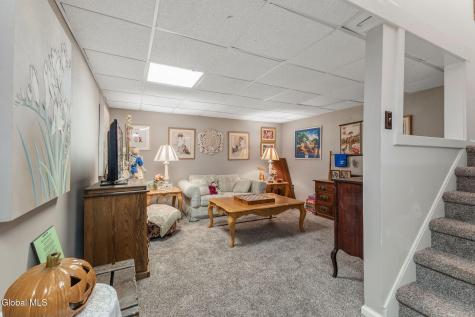 7 Rockrose Way Malta NY 12020