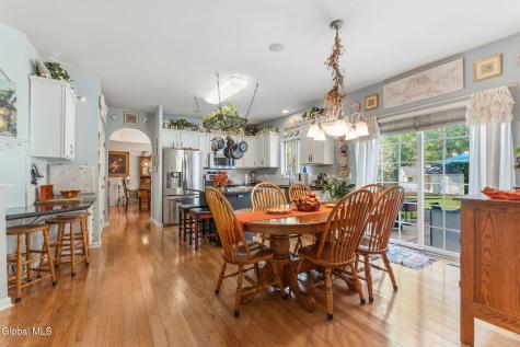 7 Rockrose Way Malta NY 12020