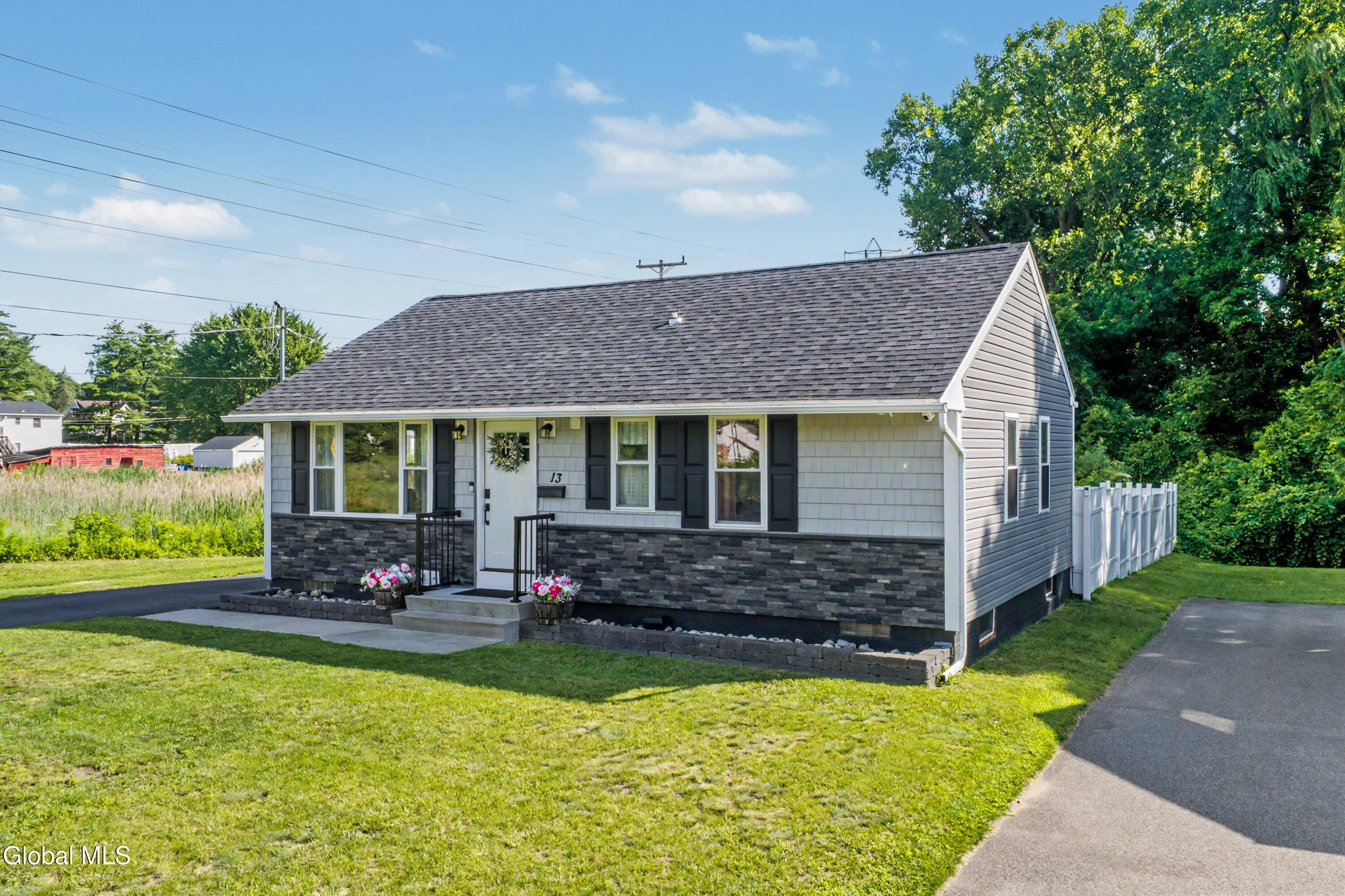 13 Adams Drive Colonie NY 12205