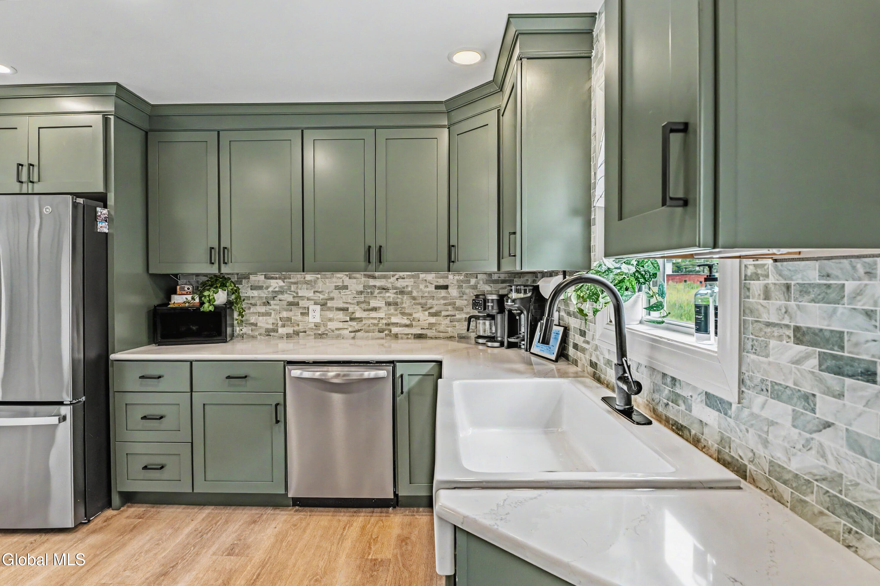 13 Adams Drive Colonie NY 12205