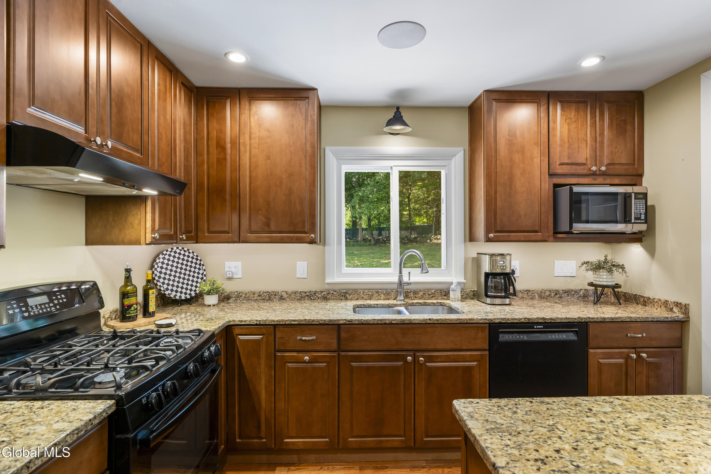 7 Stutz Avenue Latham NY 12110