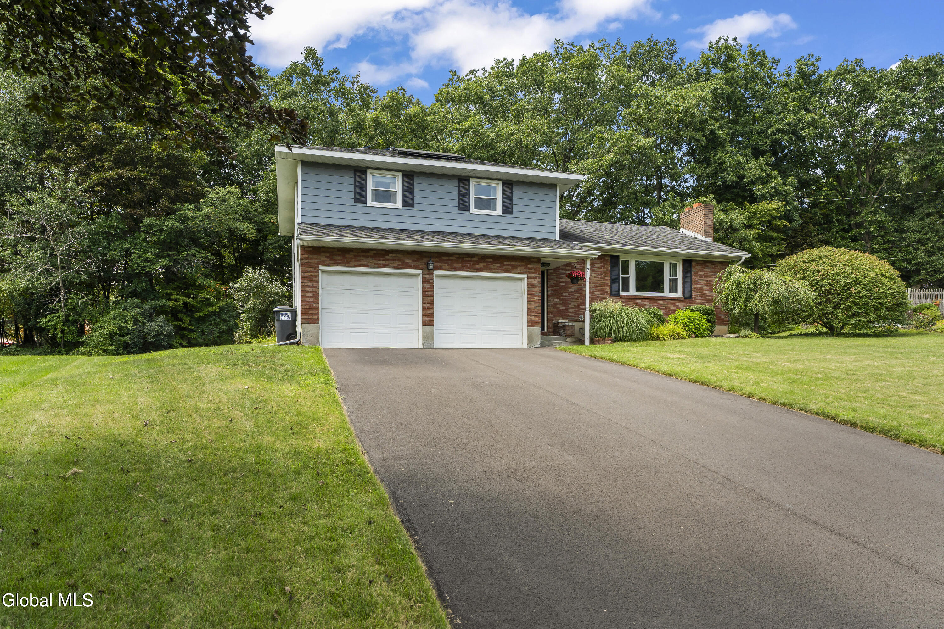 7 Stutz Avenue Latham NY 12110