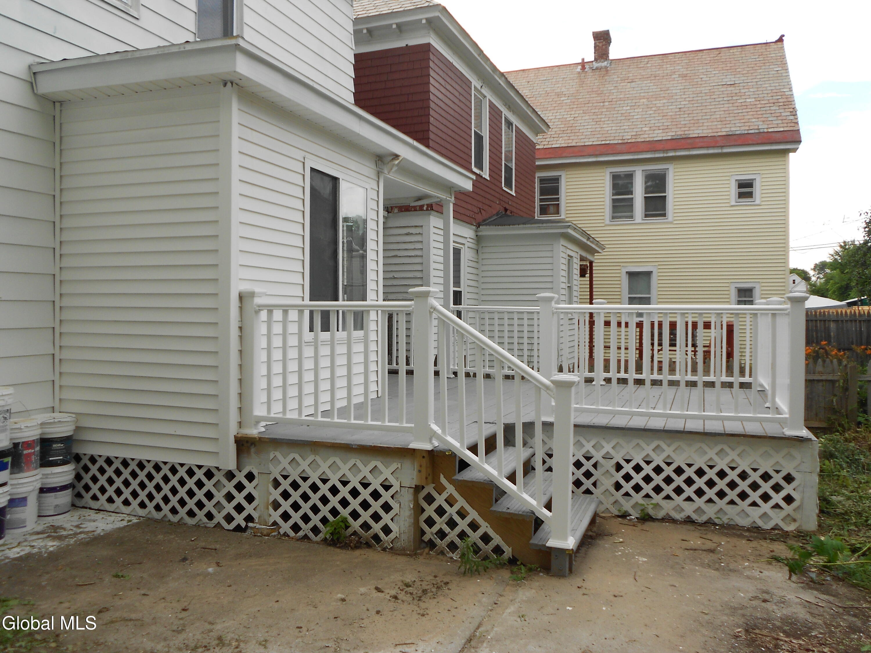 1745 Becker Street Schenectady NY 12304
