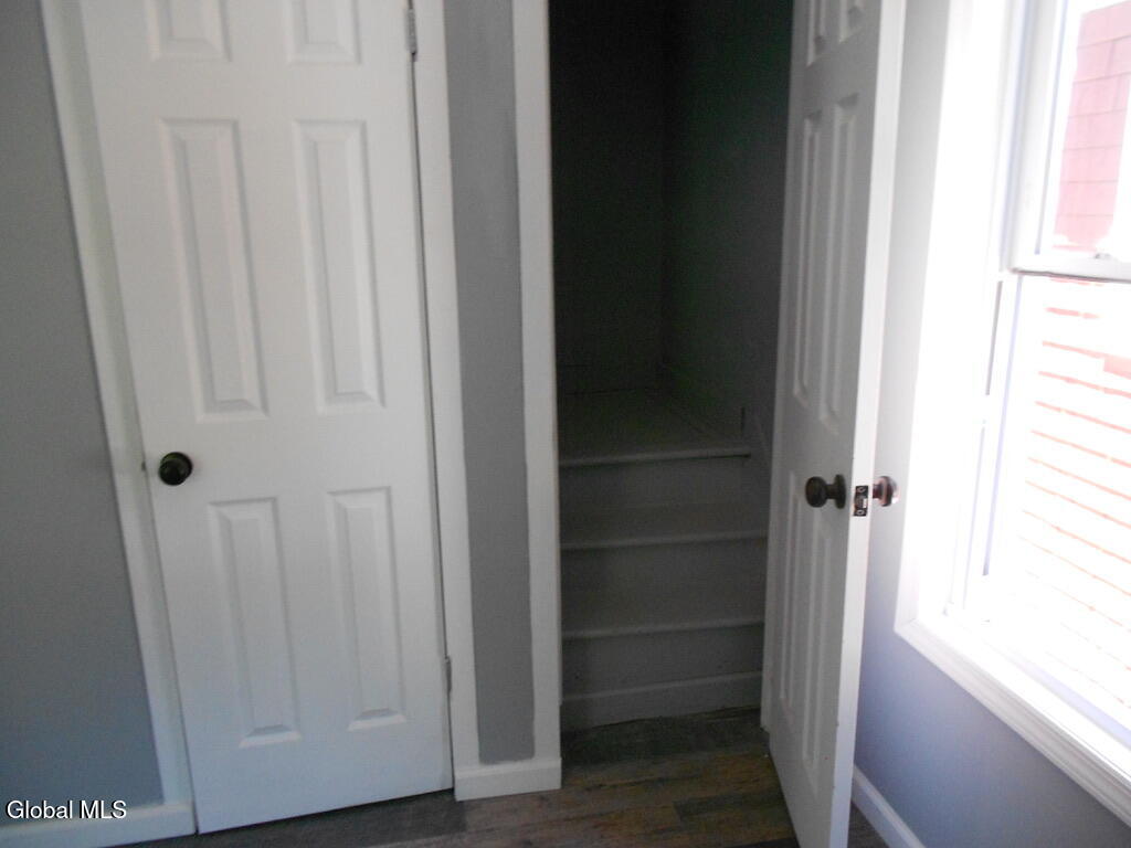 1745 Becker Street Schenectady NY 12304
