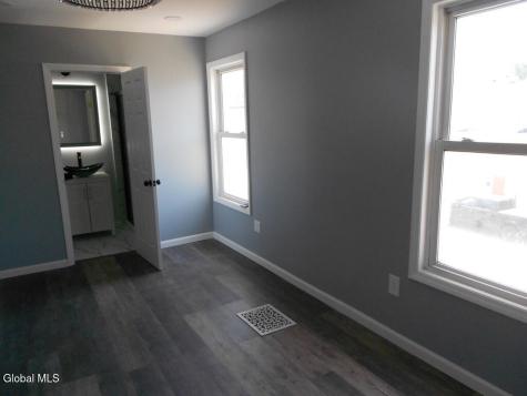 1745 Becker Street Schenectady NY 12304