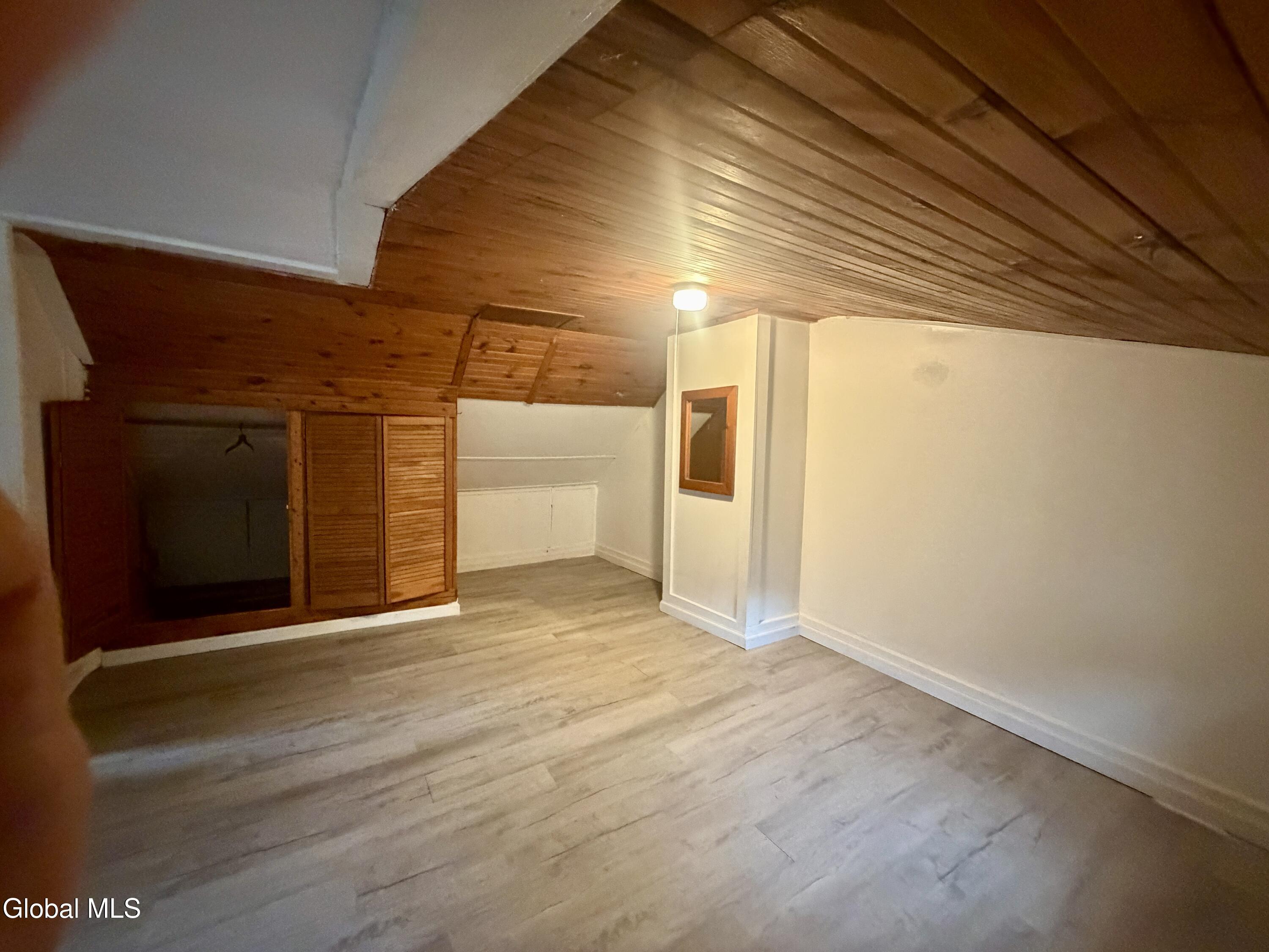 19 Regent Street Albany NY 12202