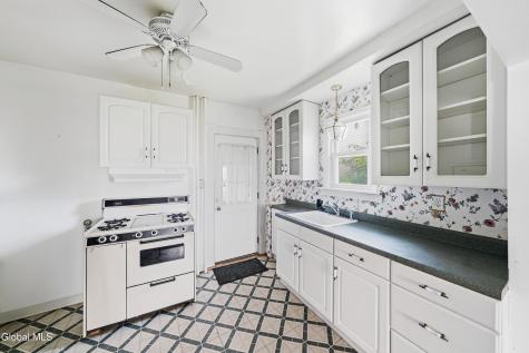 95 Eagle Street Troy NY 12180