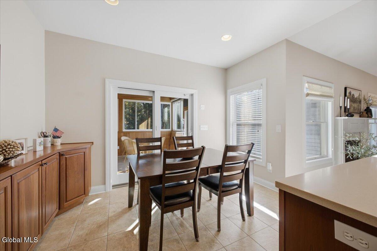 30 Noble Way Queensbury NY 12804