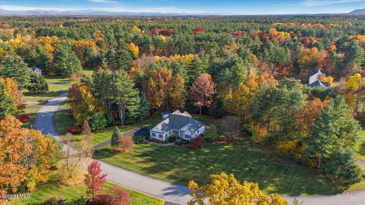 30 Noble Way Queensbury NY 12804