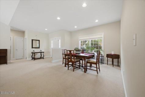 30 Noble Way Queensbury NY 12804