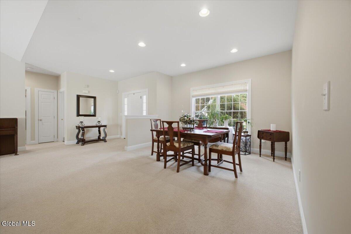 30 Noble Way Queensbury NY 12804