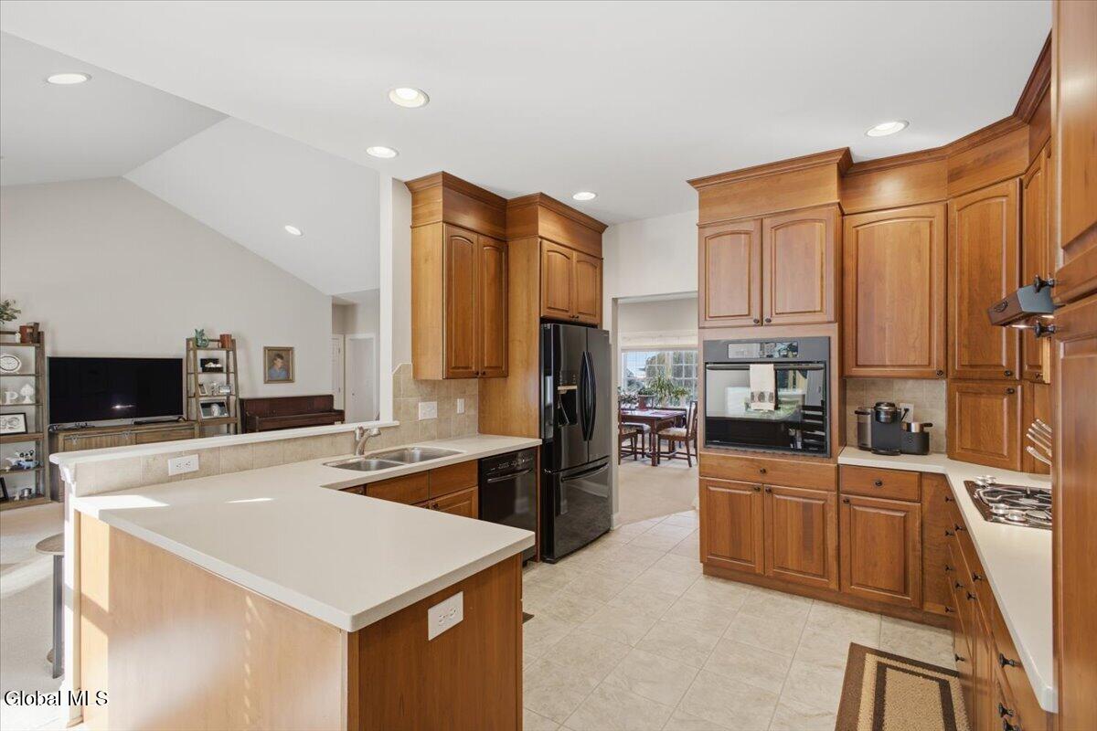 30 Noble Way Queensbury NY 12804