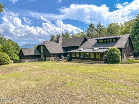 4474 Lake Shore Drive Diamond Point NY 12824