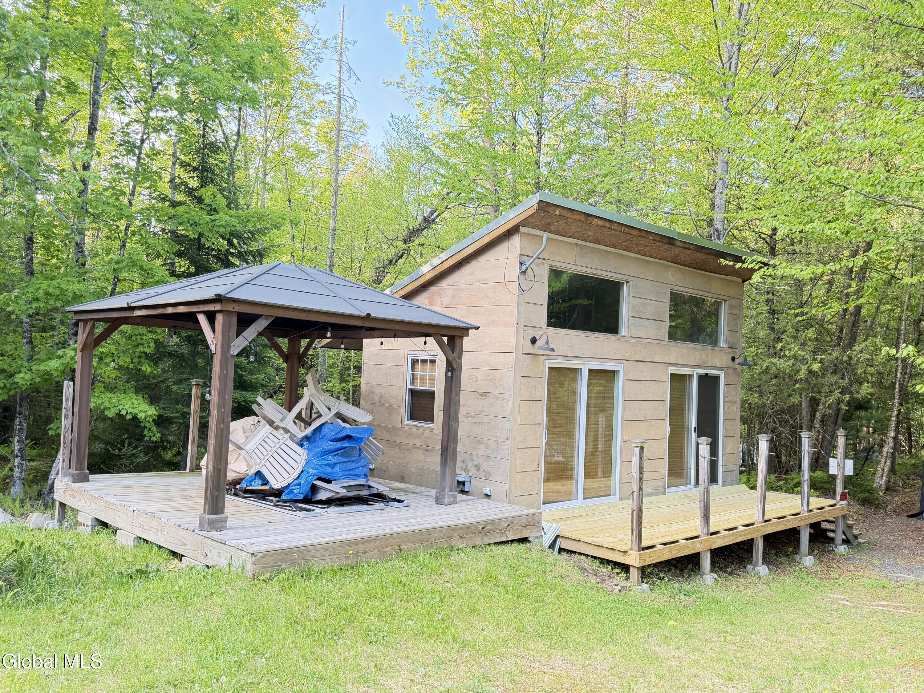 31 Genesee Way Minerva NY 12851