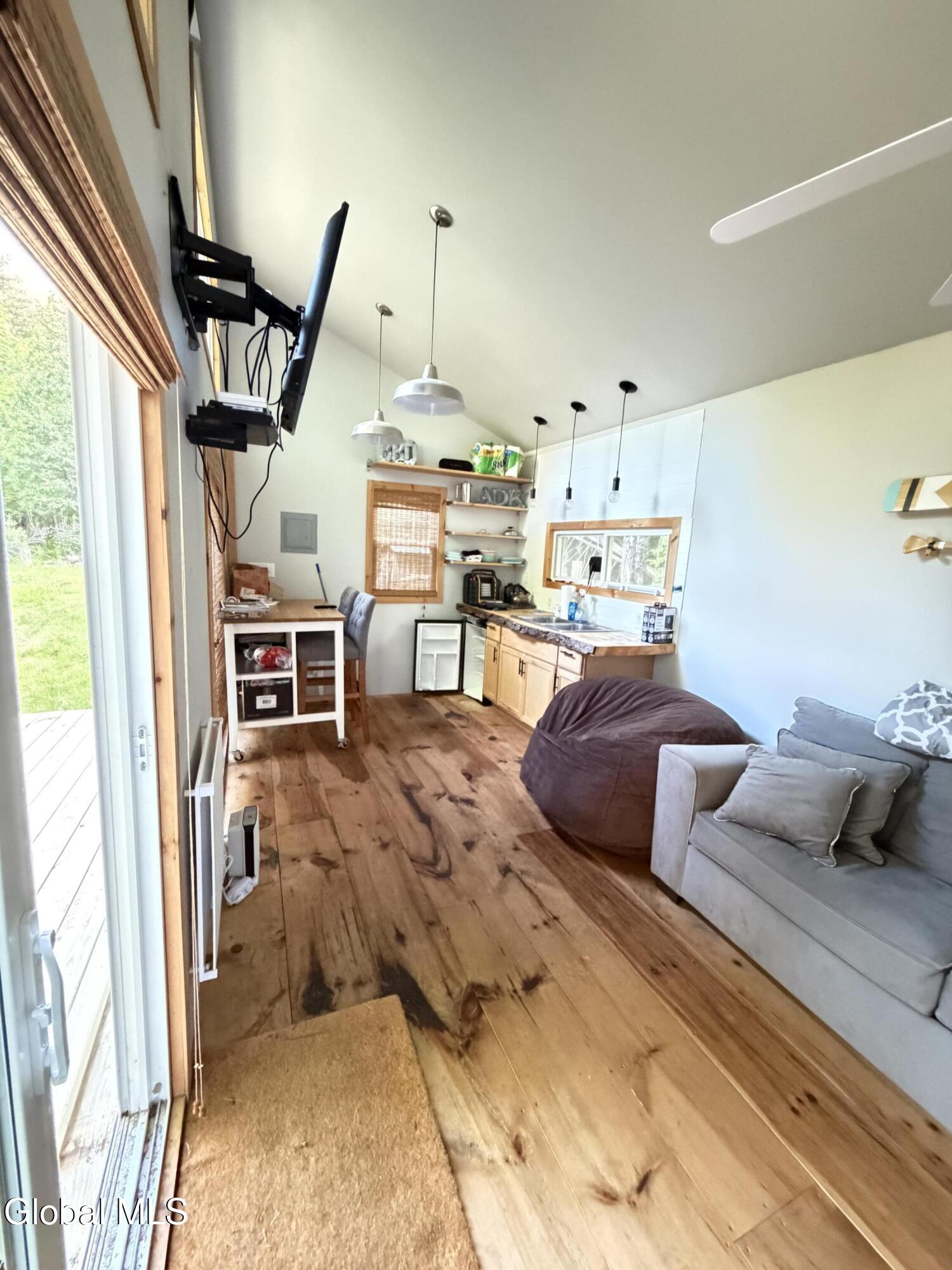 31 Genesee Way Minerva NY 12851