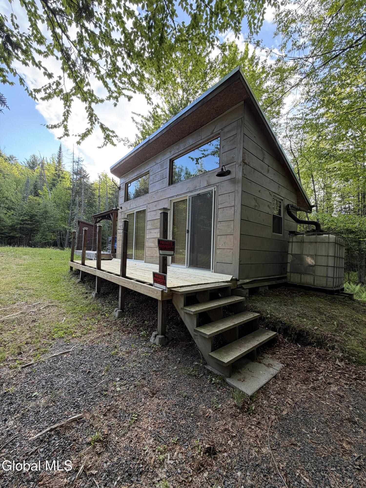 31 Genesee Way Minerva NY 12851