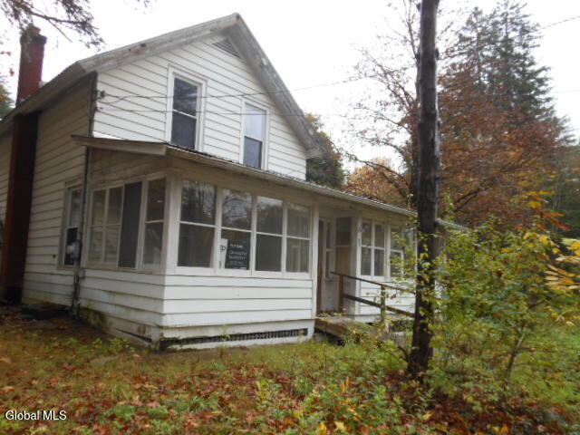 16 Summit Place Lake Luzerne NY 12846