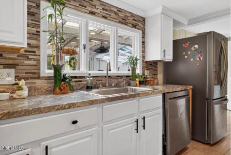 458 Central Avenue Schenectady NY 12304