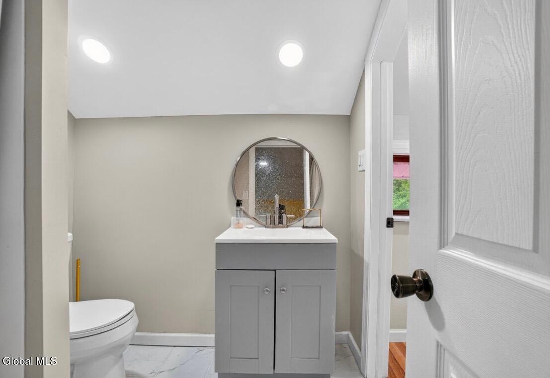 458 Central Avenue Schenectady NY 12304