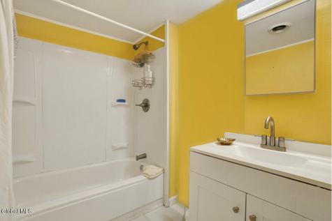 458 Central Avenue Schenectady NY 12304