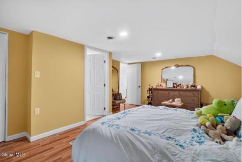 458 Central Avenue Schenectady NY 12304