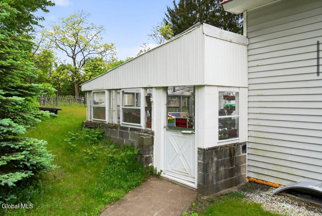 458 Central Avenue Schenectady NY 12304