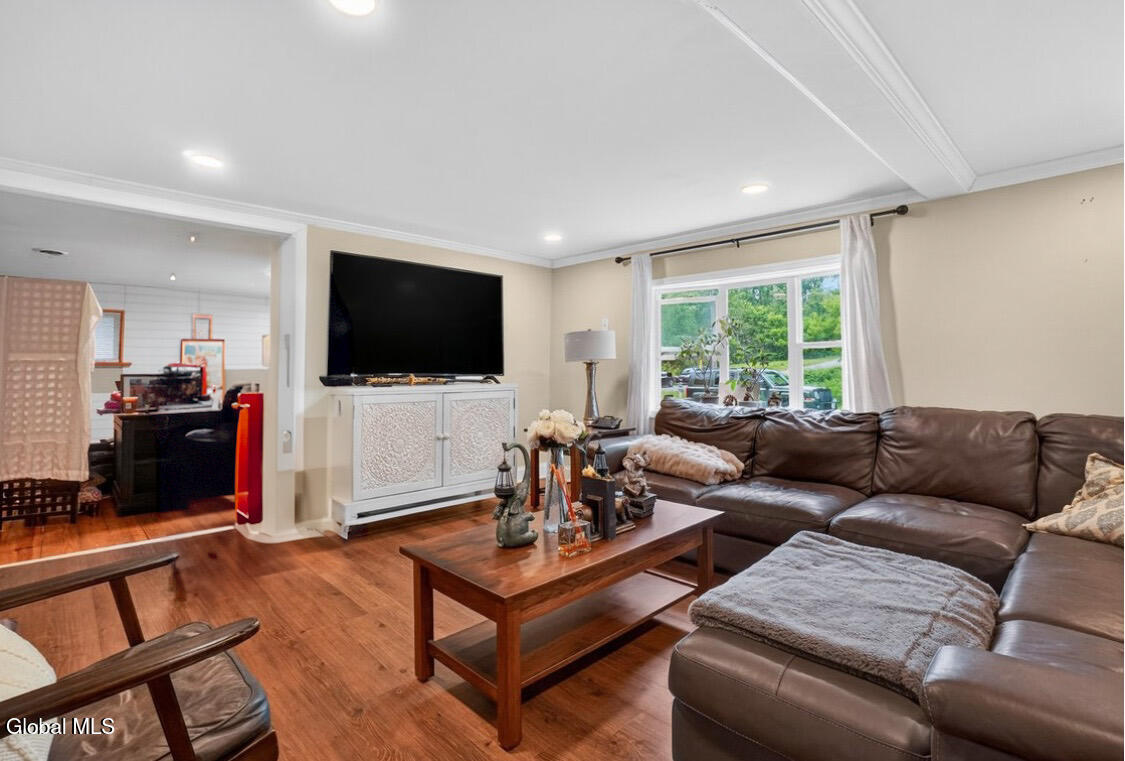 458 Central Avenue Schenectady NY 12304