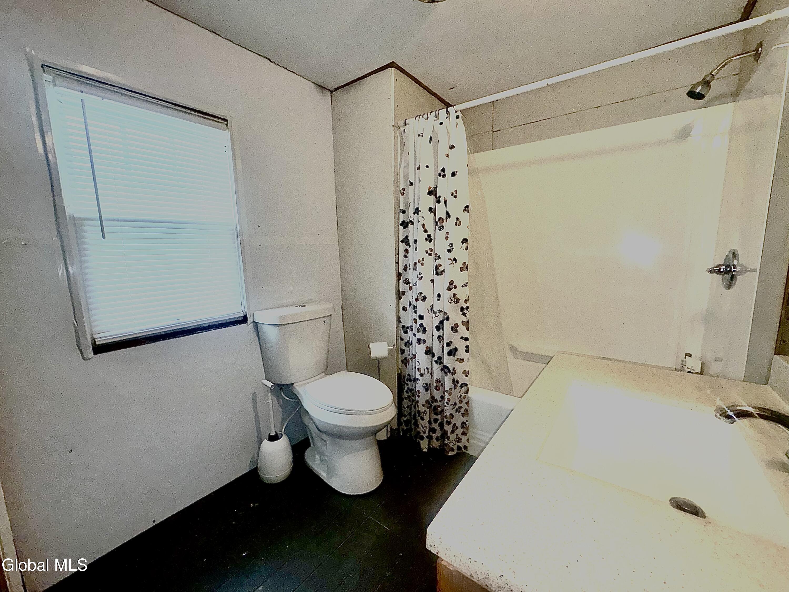 32 S Chase Street Johnstown NY 12095
