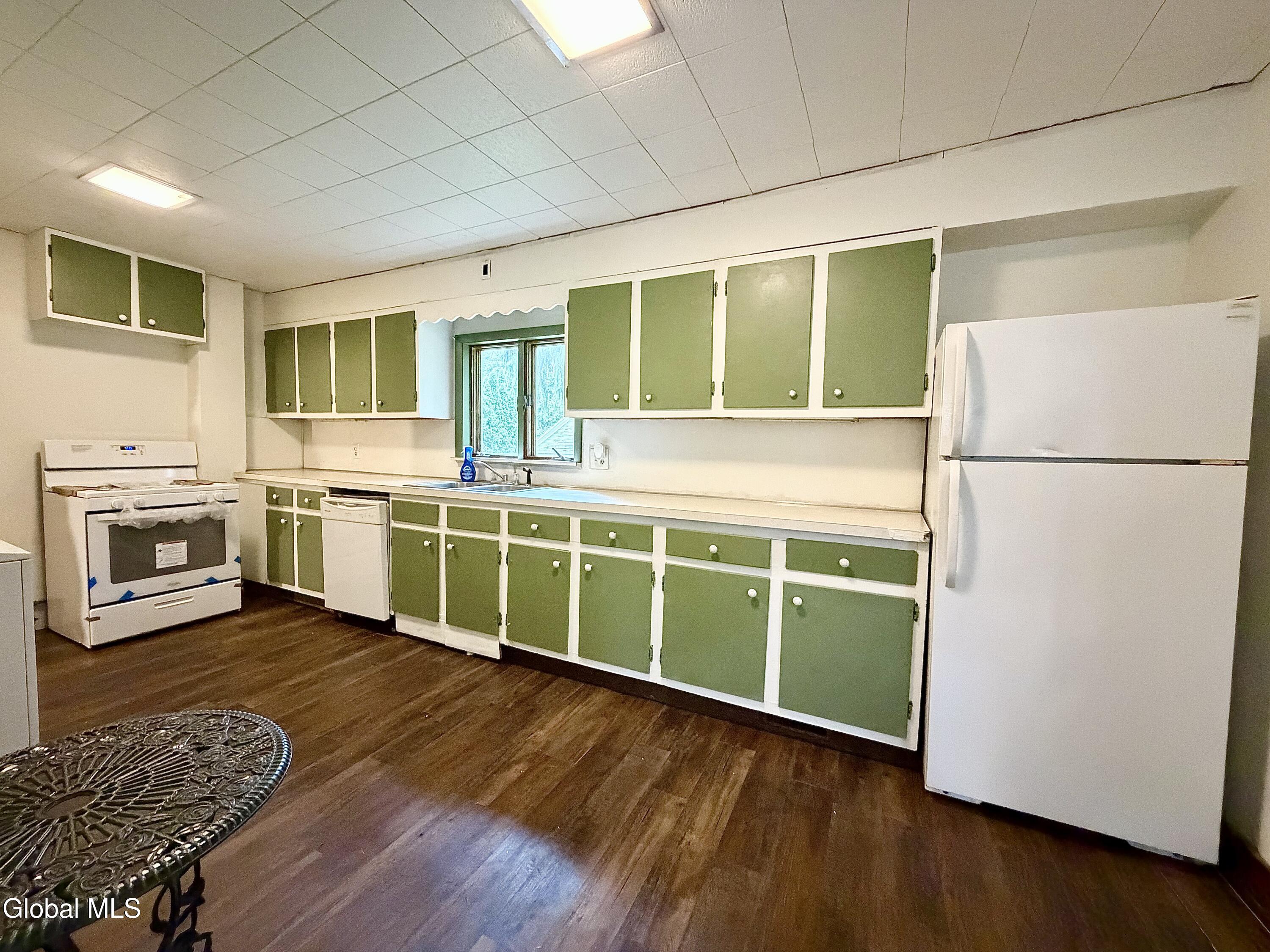 32 S Chase Street Johnstown NY 12095