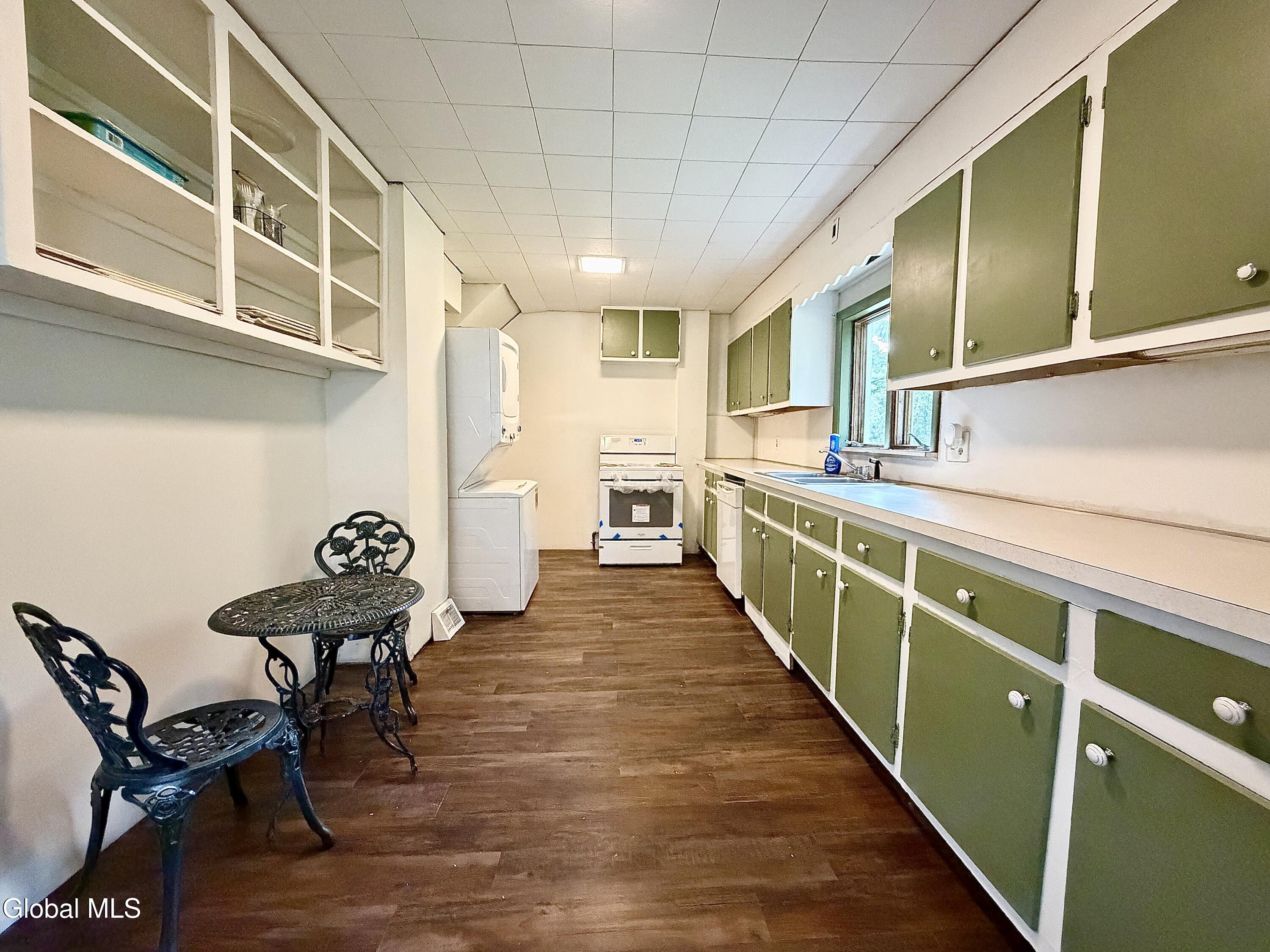 32 S Chase Street Johnstown NY 12095