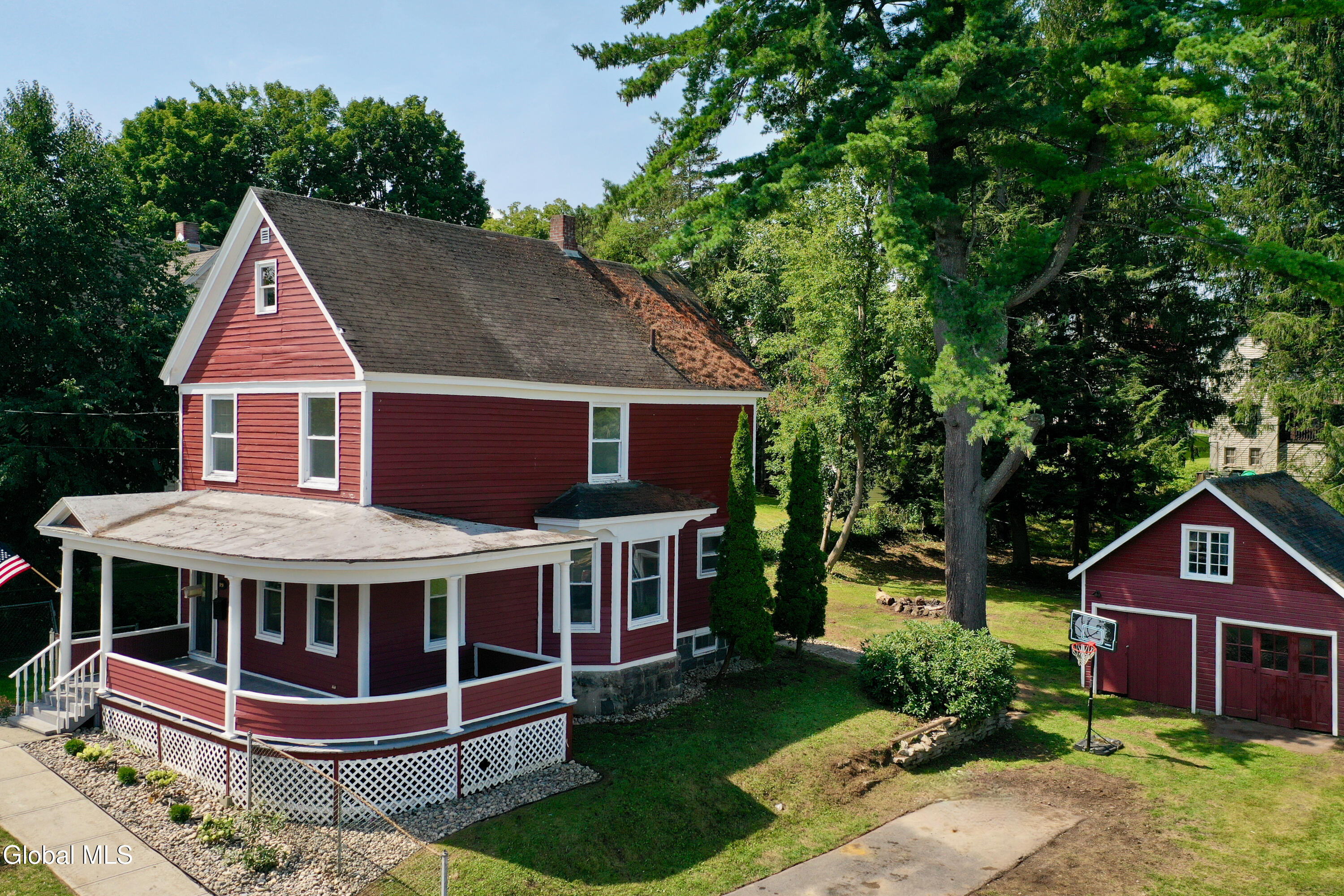 19 Whitmore Avenue Johnstown NY 12095