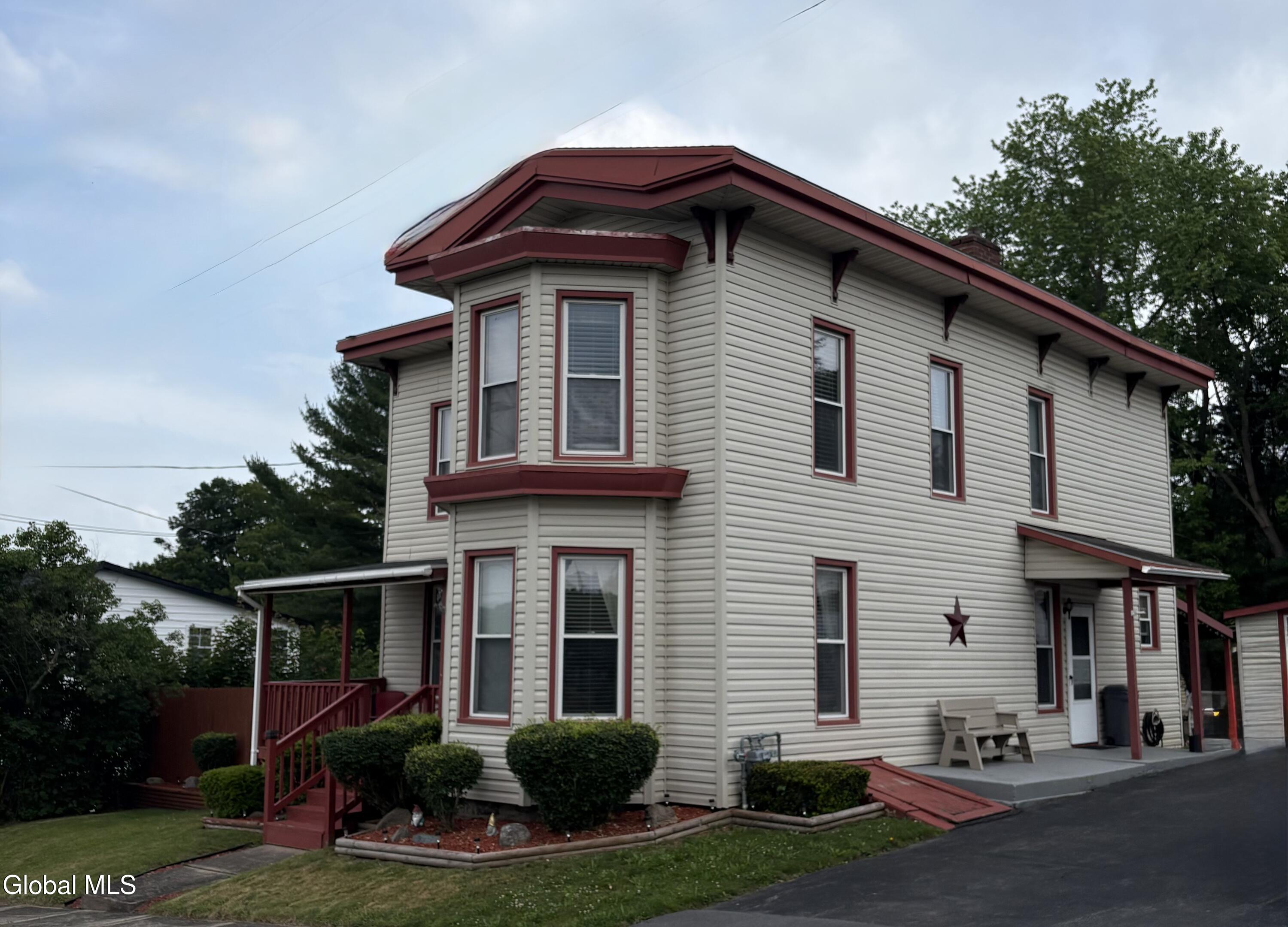 23 Nellis Street Nelliston NY 13410