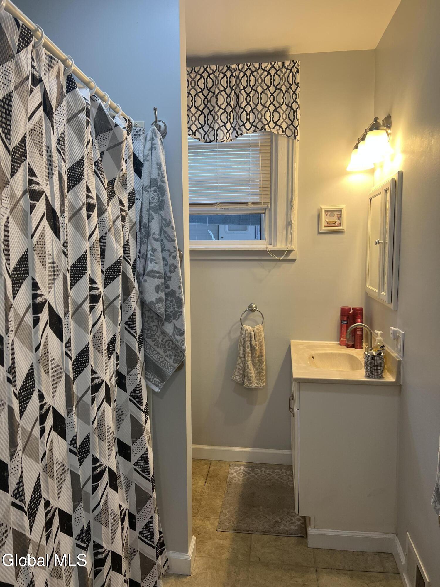 23 Nellis Street Nelliston NY 13410