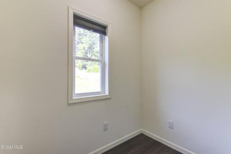 18 Rysedorph Lane Rensselaer NY 12144