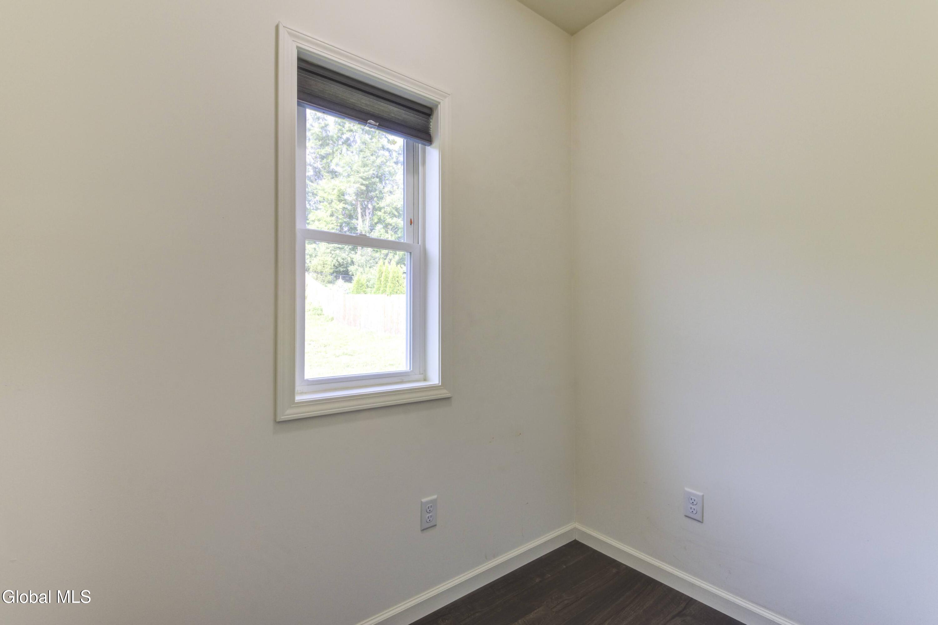 18 Rysedorph Lane Rensselaer NY 12144