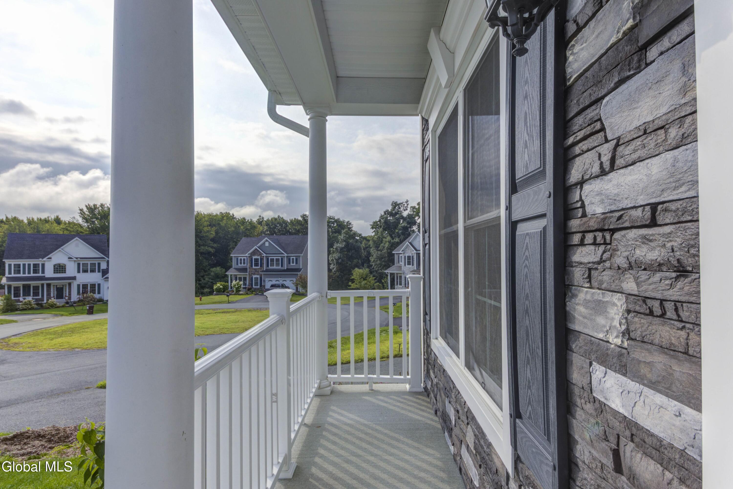 18 Rysedorph Lane Rensselaer NY 12144