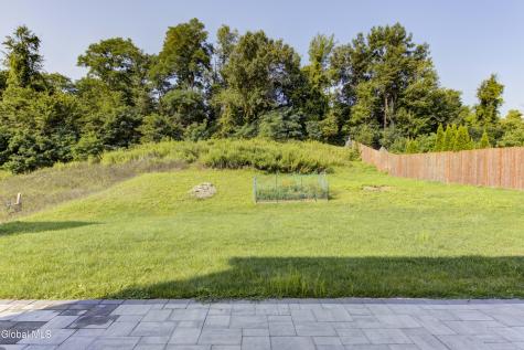 18 Rysedorph Lane Rensselaer NY 12144