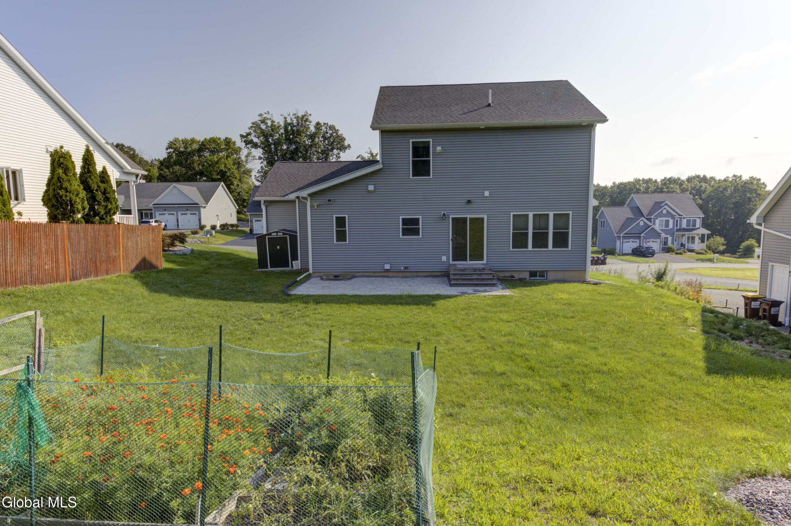 18 Rysedorph Lane Rensselaer NY 12144